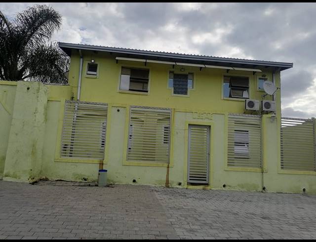 11 BEDROOM HOUSE FOR SALE IN PRETORIA WEST